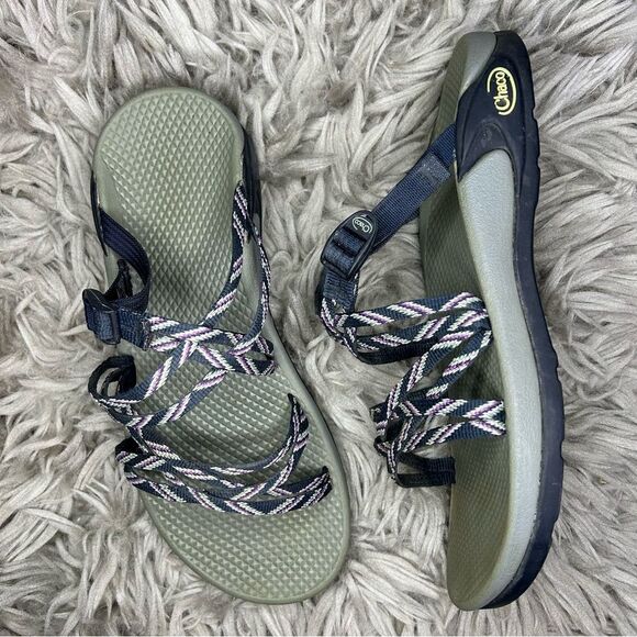 Chaco Shoes - Chaco strappy outdoor adjustable slip on sandals women’s shoe size 9